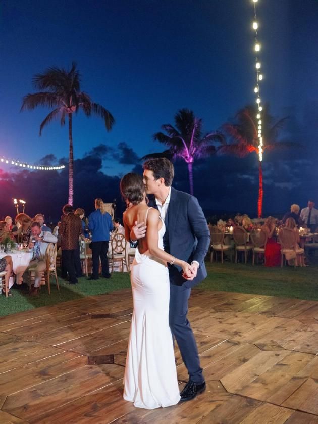 《爆裂鼓手》主演迈尔斯特勒结婚 婚礼在夏威夷举行