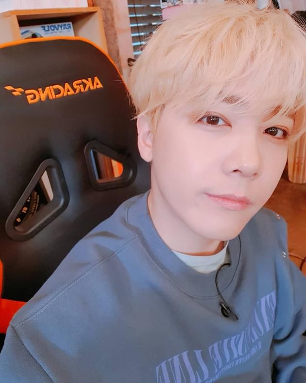 FTISLAND李洪基今日入伍 朴信惠应援：朋友 好去好回