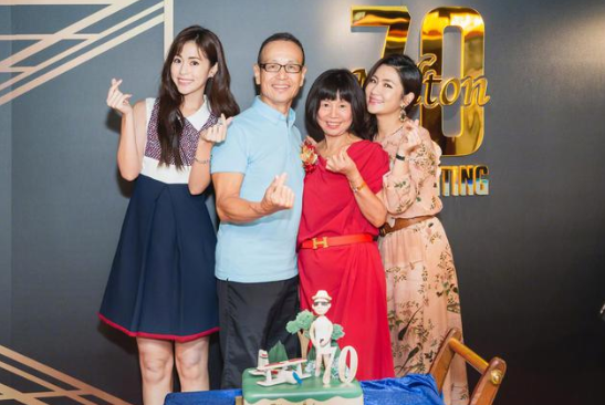 Seilna任家萱发长文为爸爸庆祝70大寿：人生七十才开始