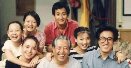 电视剧《我爱我家》播出26年：剧中11位演员已去世